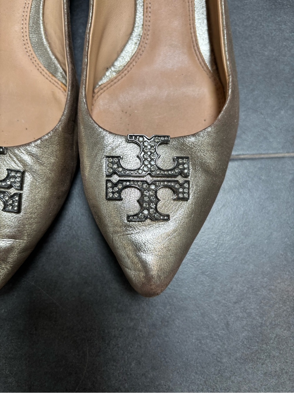 Tory Burch Metallic Pointed Toe Logo Flats - Picture 2 of 8